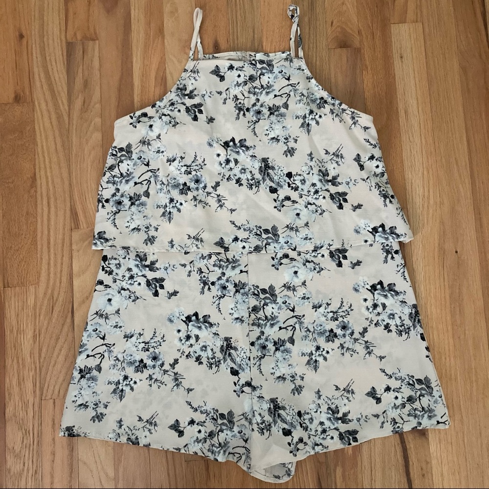 NWOT Lush High Neck Flowy Floral Romper